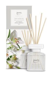 ipuro - Essentials Raumduft White Lily 50ml | Raumerfrischer mit Pfirsich, Maiglöckchen, Jasmin, Nelke, weißem Moschus & Zedernholz Duft Aroma | Diffuser mit Stäbchen | Lufterfrischer für Wohnung